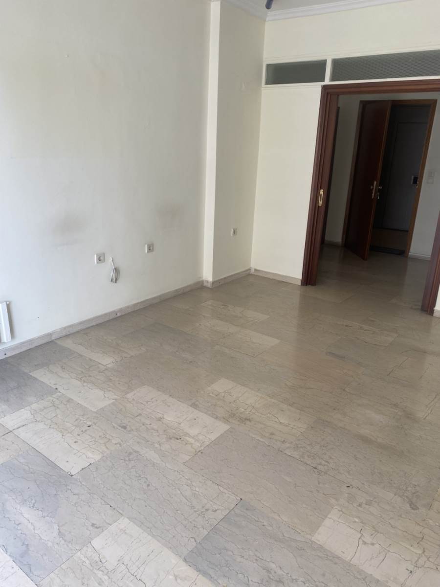 (For Rent) Commercial Office || Kavala/Kavala - 38 Sq.m, 300€ 